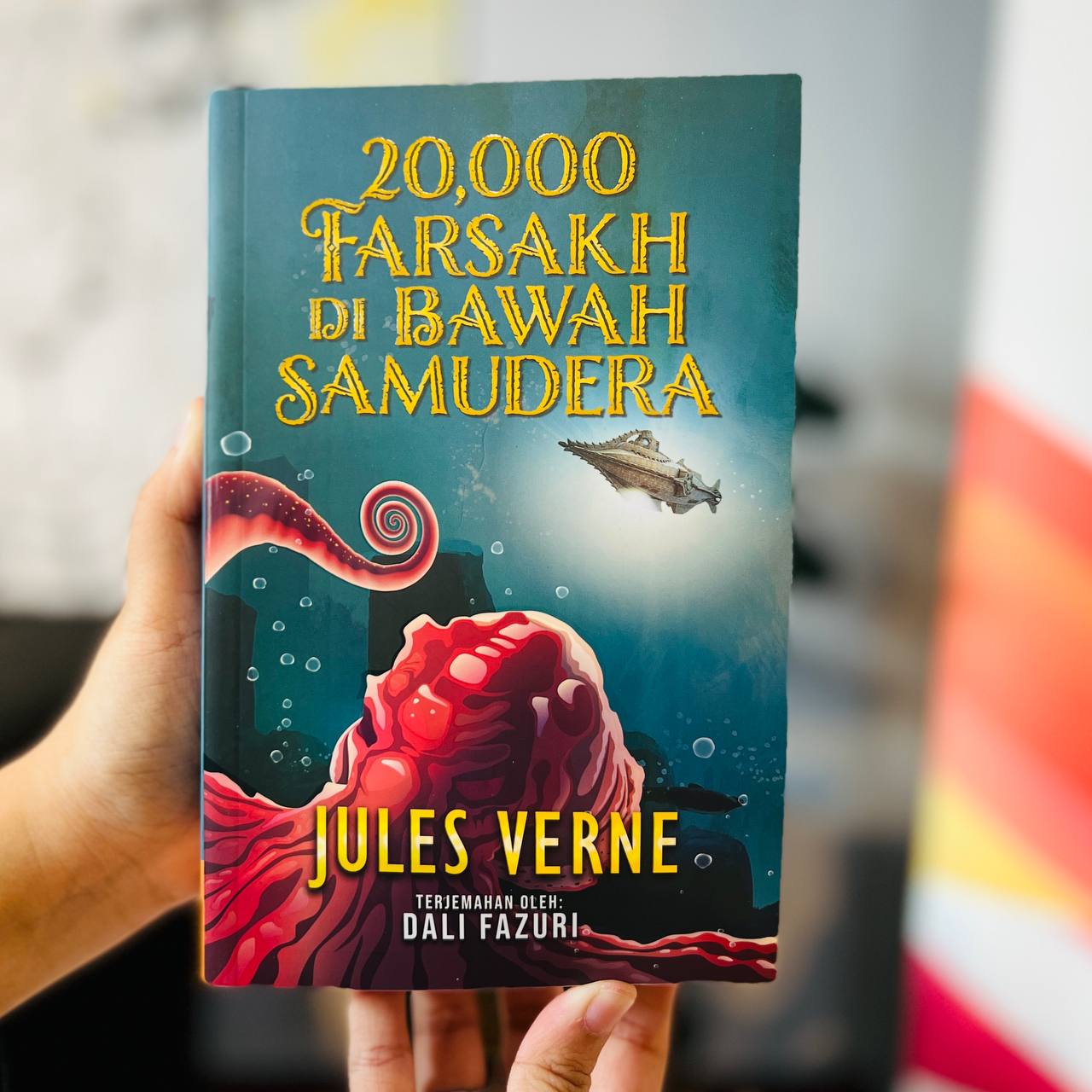 20,000 Farsakh Di Bawah Samudera [Jules Verne | Dali Fazuri] [Biblio Press] [Novel Melayu Terjemahan