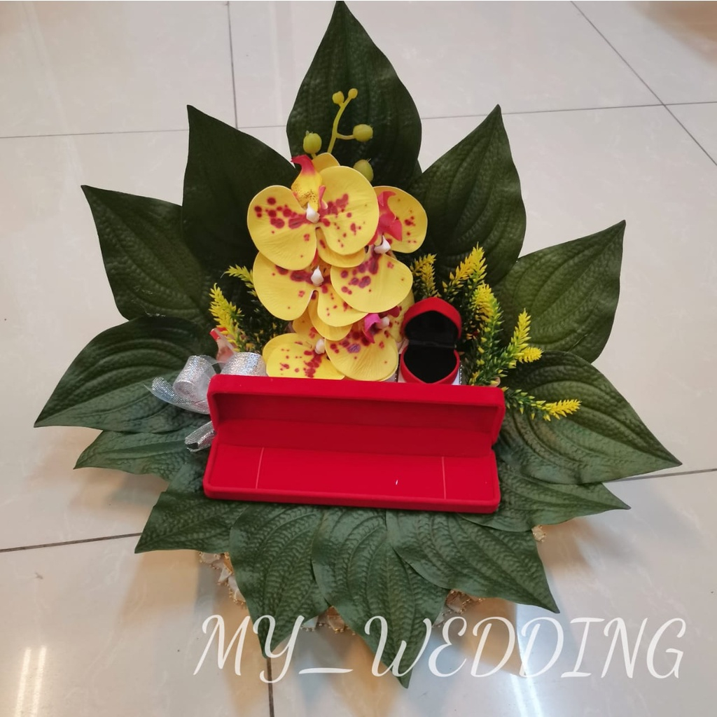 Sirih junjung Siap Gubah dgn Bekas Cincin Dan Bekas Gelang / sirih junjung Artificial Hantaran Kahwi